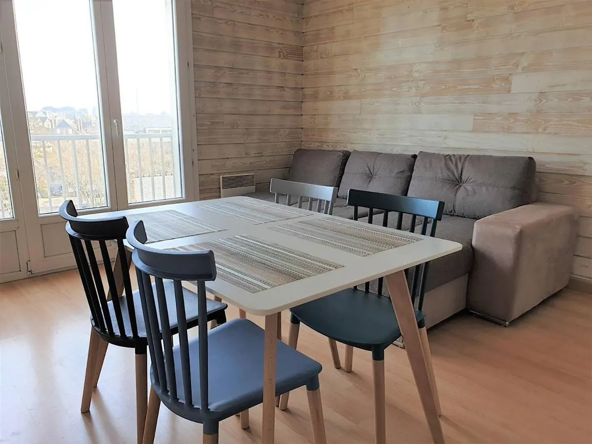 Appartement Renove Centre Perros-Guirec Avec Balcon Proche Plage - Fr-1-368-347 0*,